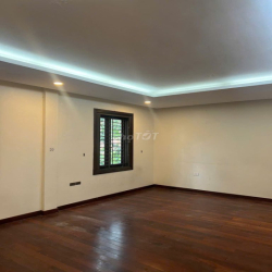 CHO THUÊ NHÀ BIỆT THỰ VIỆT HƯNG  FULL NỘI THẤT 