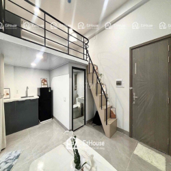 Duplex Ban Công Ngay Cổng Sau Đại Học Văn Lang Cơ Sở 3