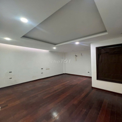 CHO THUÊ NHÀ BIỆT THỰ VIỆT HƯNG  FULL NỘI THẤT 
