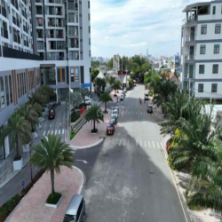 cho thuê căn hộ RICCA Q9, liền kề Q2. giá 6 triệu 57m2. LH ***