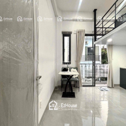 Duplex Ban Công Ngay Cổng Sau Đại Học Văn Lang Cơ Sở 3