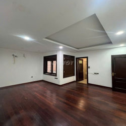 CHO THUÊ NHÀ BIỆT THỰ VIỆT HƯNG  FULL NỘI THẤT 