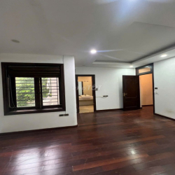CHO THUÊ NHÀ BIỆT THỰ VIỆT HƯNG  FULL NỘI THẤT 