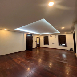 CHO THUÊ NHÀ BIỆT THỰ VIỆT HƯNG  FULL NỘI THẤT 