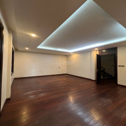 CHO THUÊ NHÀ BIỆT THỰ VIỆT HƯNG  FULL NỘI THẤT 