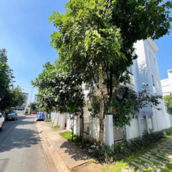 BIỆT THỰ 9x20 - MEGA VILLAGE - 5PN 5WC FULL NỘI THẤT - VX PHÚ HỮU - Q9
