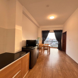 CHO THUÊ CĂN HỘ 2 PHÒNG NGỦ CÓ BAN CÔNG VIEW ĐẸP FULL NỘI THẤT