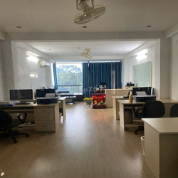Chính chủ VP - 40m chỉ 12tr - view VIP công viên Lê Văn Tám Q1