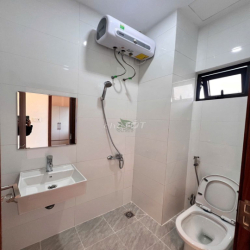 CHO THUÊ CĂN HỘ 2 PHÒNG NGỦ CÓ BAN CÔNG VIEW ĐẸP FULL NỘI THẤT