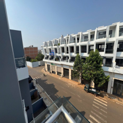 Cho thuê nhà full nội thất KĐT Trung Nguyên, Thích hợp làm văn phòng. 