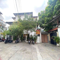 Cho thuê nhà Tú Xương,Q3 cũ.DT:9x20m nở hậu 16.5m.3 tầng-KD Tự do