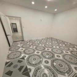 NC Nguyễn Trọng Tuyển - Tân Bình - sát mặt tiền- có sân thượng (5x20)