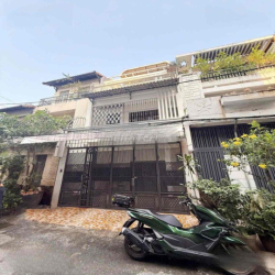 NC Nguyễn Trọng Tuyển - Tân Bình - sát mặt tiền- có sân thượng (5x20)