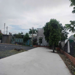 mặt tiền sát khu sinh thái,ngang 40m