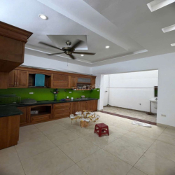 🔥 5 TẦNG 102M2 – 6 NGỦ KHÉP KÍN – Ô TÔ TRÁNH – CHỈ 20TR/THÁNG 🔥