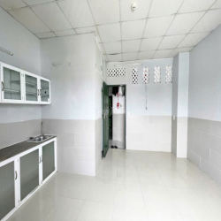 Phòng ngay HUB, Hoàng diệu 2 khu vực đông đúc, có thang máy