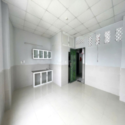 Phòng ngay HUB, Hoàng diệu 2 khu vực đông đúc, có thang máy
