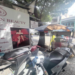 Cho thuê mặt bằng vỉa hè chiều tối