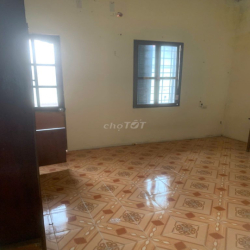 Cho thuê nhà ở Phúc diễn 40mx3 tầng, 3 pn, oto đỗ cửa