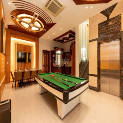 Cho thuê Biệt thự KDC HIM LAM Q7,tiện lợi, hồ bơi,karaoke,xông hơi,..