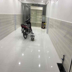Nhà HXH Đường Lý Thường Kiệy , Q. Tân Bình - 4 x 15 m – 18 Triệu(TL)