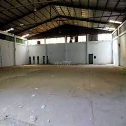 Cho thuê Xưởng 800m2- giá 48tr/th, đường tải lớn 18 tấn vào tới kho