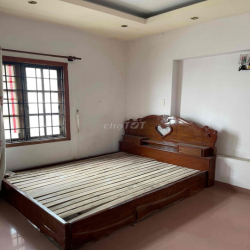 Cho thuê nhà HXH đường Văn Chung 4x10 1 trệt 3 lầu sân thượng 4pn 4wc