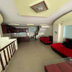 Cho thuê nhà HXH đường Văn Chung 4x10 1 trệt 3 lầu sân thượng 4pn 4wc