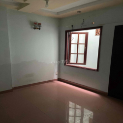 Cho thuê nhà HXH đường Văn Chung 4x10 1 trệt 3 lầu sân thượng 4pn 4wc