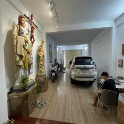 TOÀ NHÀ VĂN PHÒNG - 6 x 16 - 6 TẦNG - THANG MÁY TRỐNG SUỐT