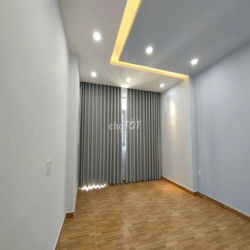 👉 Cho Thuê Nhà MT Bàu Cát 1_4x19m, Trệt 3 Lầu, Có Máy Lạnh.