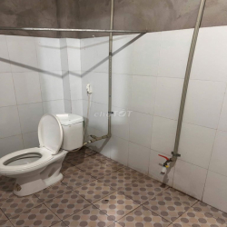 Cho thuê  nhà 50m2 + 20m2 gác xép, tại Bằng B, ô tô đỗ cửa, 5 triệu .