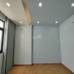 👉 Cho Thuê Nhà MT Bàu Cát 1_4x19m, Trệt 3 Lầu, Có Máy Lạnh.