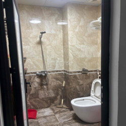 MẶT BẰNG KINH DOANH 35m2 phố Đặng Tiến Đông, ngay gần hồ Hoàng Cầu