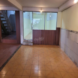 Cho thuê nhà mặt tiền, có gác đường Nguyễn Đình Chiểu - Kinh doanh/kho