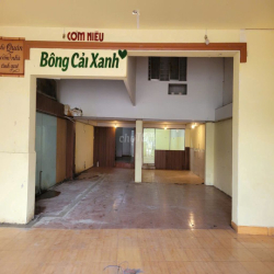 Cho thuê nhà mặt tiền, có gác đường Nguyễn Đình Chiểu - Kinh doanh/kho