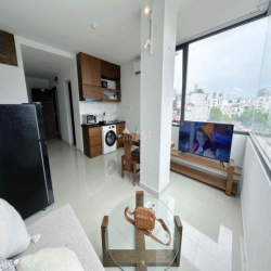 CHÍNH CHỦ CẦN CHO THUÊ CĂN 2PN 75m2 Luxury Ngay cầu Công Lý