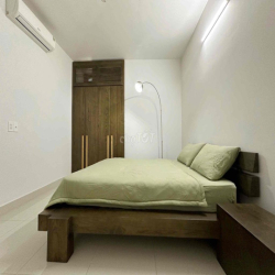 CHÍNH CHỦ CẦN CHO THUÊ CĂN 2PN 75m2 Luxury Ngay cầu Công Lý