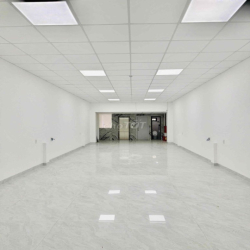 💜Cho thuê 4.5 tầng mặt tiền Nguyễn Phước Lan , thang máy , pccc đầy đủ