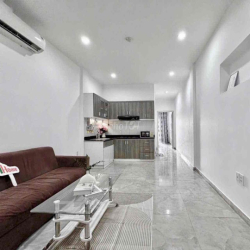 1 PHÒNG NGỦ BAN CÔNG 40m2 - NGAY LUỸ BÁN BÍCH , VƯỜN LÀI