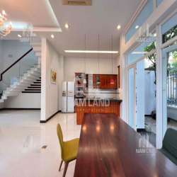 Biệt thự gần Cầu sài gòn - Sân vườn mini 2 lầu 4 Phòng