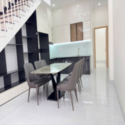 Nhà đẹp 4PN full nội thất, có phòng ngủ trệt – Lộc Phát – 16tr