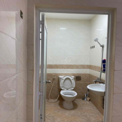 NHÀ 3 TẦNG HẺM XE HƠI MỚI LUNG LINH