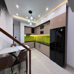 CHO THUÊ NHÀ KIỆT OTO NGUYỄN HỮU THỌ