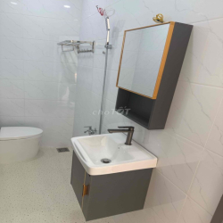 CHO THUÊ Nhà mặt tiền 3 thang 2 ngay gốc ngã 4 Nhà Mới Xây