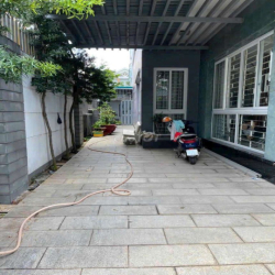 ♥️Biệt th sân vườn- KDC Khang Điền ngay Đỗ Xuân Hợp