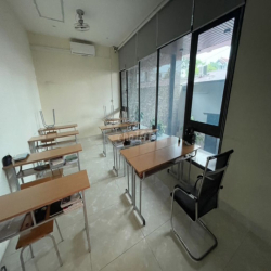 Cho thuê nhà làm Văn Phòng, Ngân Hàng, TT đào tạo lao động...