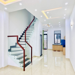 Cho thuê nhà mặt tiền Liên Phường 100-150m2 gần Đỗ Xuân Hợp