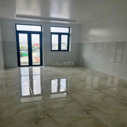 NHÀ MỚI - 4 x 20 - TRỆT 3 LẦU - GIÁ TỐT