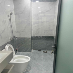 NHÀ MỚI - 4 x 20 - TRỆT 3 LẦU - GIÁ TỐT